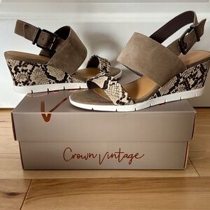Crown Vintage Snake Wedge Sandals Size 8